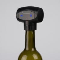 Автоматическая вакуумная пробка - насос для вина Saver