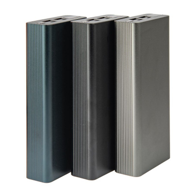 Универсальный аккумулятор Iron line 20 (20000 мАч), металл, черный, 14,7х6.6х2,7 см