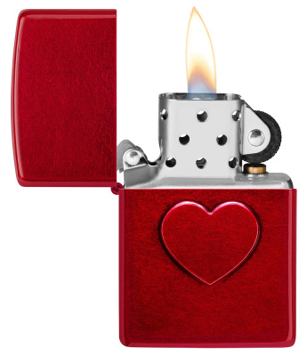 Зажигалка ZIPPO Оттиск сердца с покрытием Красное карамелизированное яблоко | Stamped Heart Candy Apple Red™,латунь/сталь,красная,глянцевая,38x13x57мм