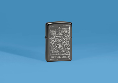 Зажигалка ZIPPO Колесо фортуны с черным глянцевым покрытием | Wheel Of Fortune High Polish Black, латунь/сталь, черная, глянцевая, 38x13x57 мм