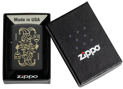 Зажигалка ZIPPO Джокер с маской с черным матовым покрытием | Masked Joker Design Black Matte, латунь/сталь, черная, 38x13x57 мм
