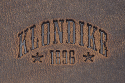 Ключница KLONDIKE 1896 коллекция «ЮКОН | YUKON», натуральная кожа в коричневом цвете, 11,5 х 2 х 7,5 см