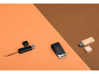 Флеш-карта USB 2.0 16 Gb с магнитным замком Vigo, черный/серебристый , размер 16ГБ