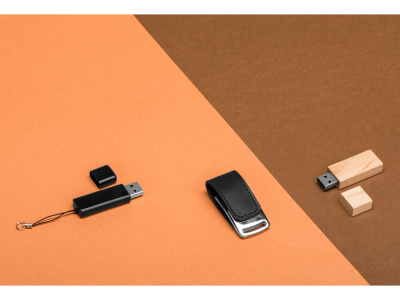 Флеш-карта USB 2.0 16 Gb Woody с магнитным колпачком, натуральный , размер 16ГБ