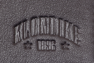 Бумажник KLONDIKE 1896 коллекция «ПРИИСК | CLAIM», натуральная кожа в коричневом цвете, 10 х 1 х 12,5 см