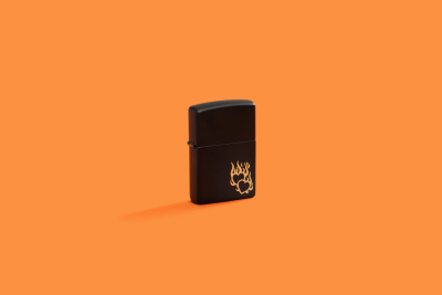 Зажигалка ZIPPO Сердца в огне с черным матовым покрытием | Fire Heart Black Matte, латунь/сталь, черная, матовая, 38x13x57 мм