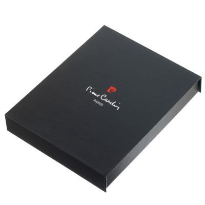 Записная книжка Pierre Cardin в обложке, красная, 21,5 х 15,5, 3,5 см