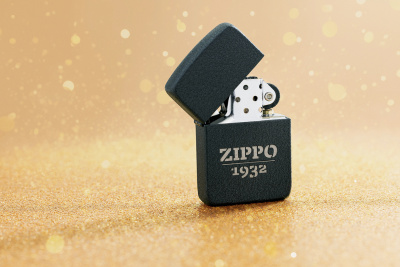 Зажигалка ZIPPO 1941 Replica™, с покрытием Black Crackle, черный, матовая, 38x13x57 мм