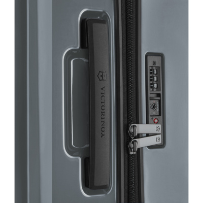 Чемодан VICTORINOX Airox, серебристый, 100% поликарбонат Makrolon, 46x29x69 см, 74 л